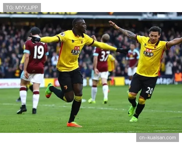 活塞艾维攻强守弱数据反差，外线投篮稳定但防守待提升